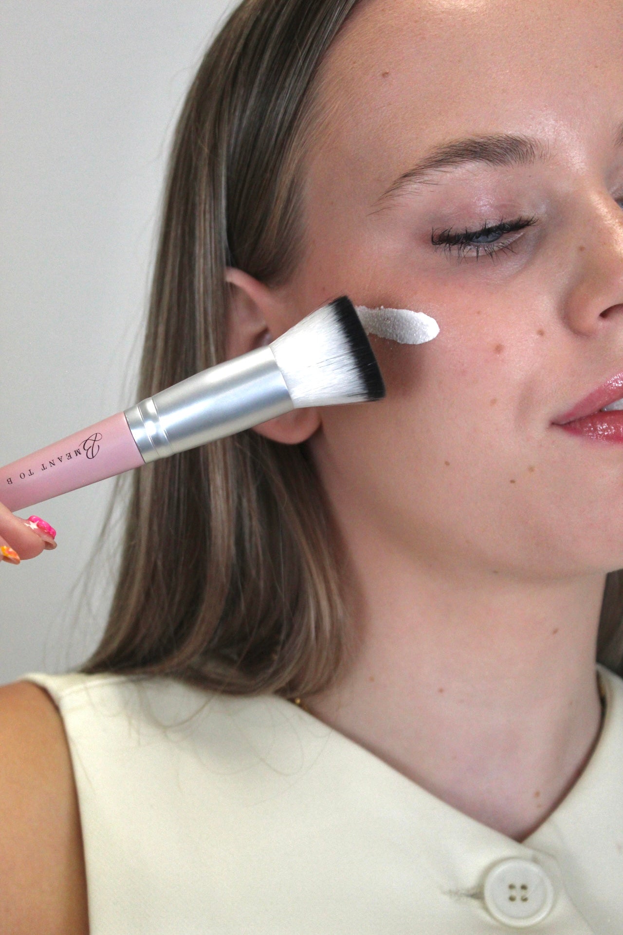 Beauty Brush